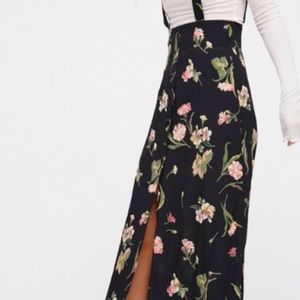 Flynn Skye moss maxi size M